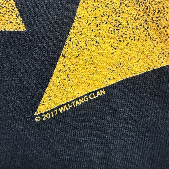 WU-TANG Black and Yellow Men's Small T-Shirt  0144 - Picture 4 of 4
